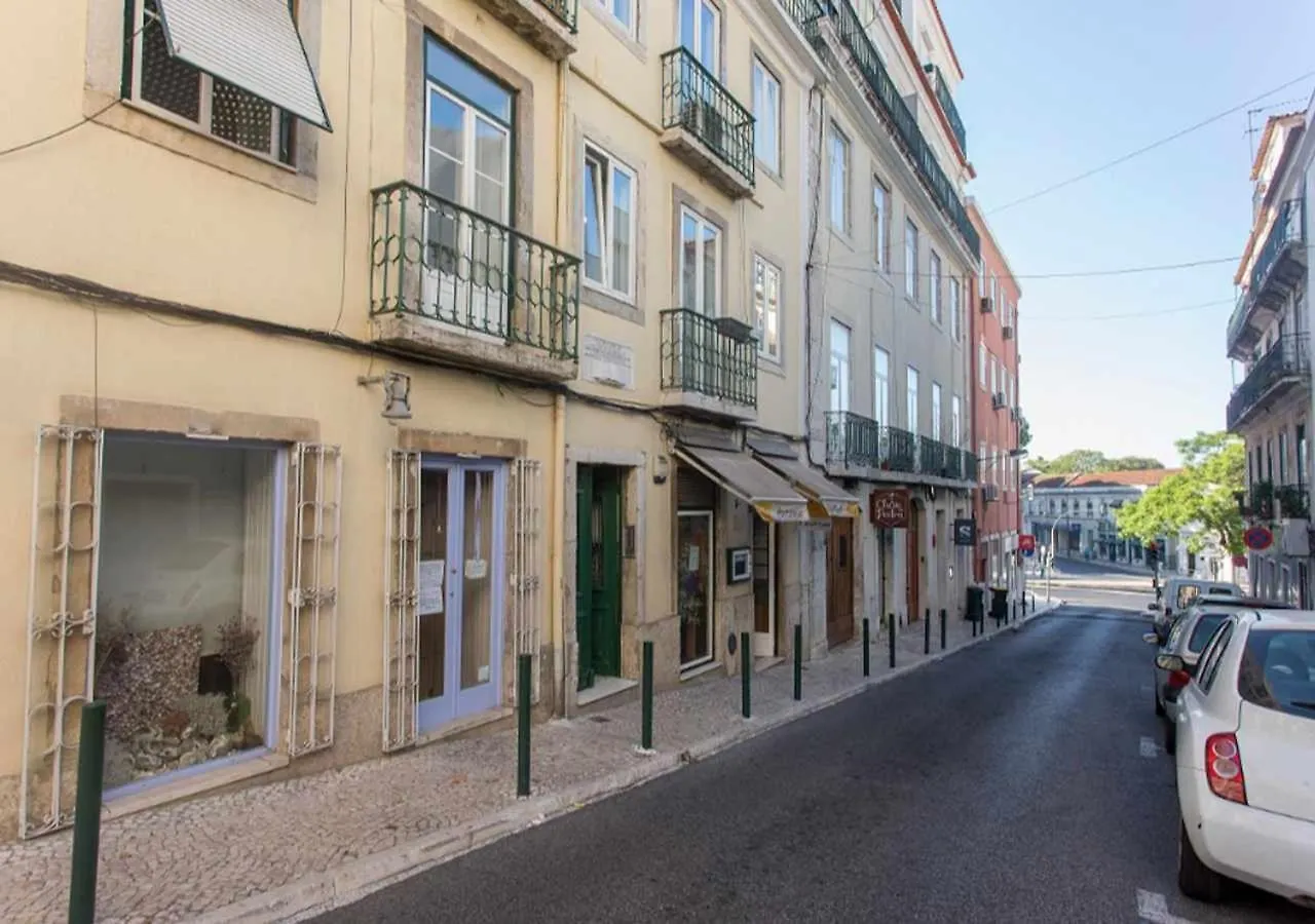 5 Seconds To Your Heart Lisbon Apartment